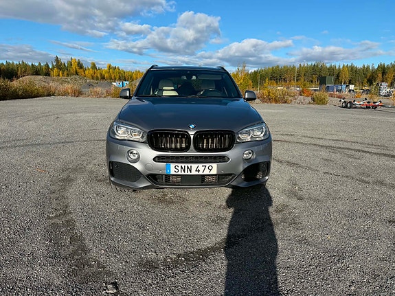 BMW X5 3 of 9