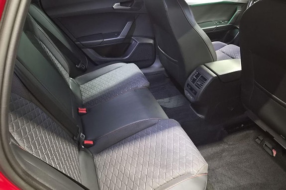 Seat Leon 9 of 21