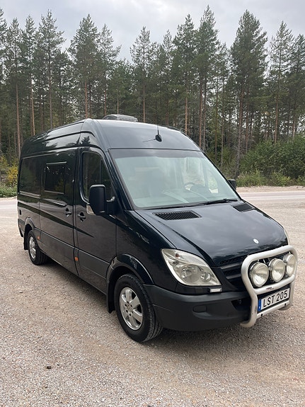 Mercedes-Benz Sprinter 9 of 11