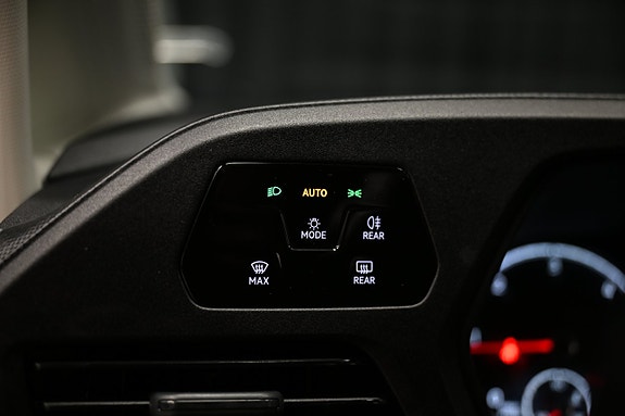 Volkswagen Caddy 24 of 28