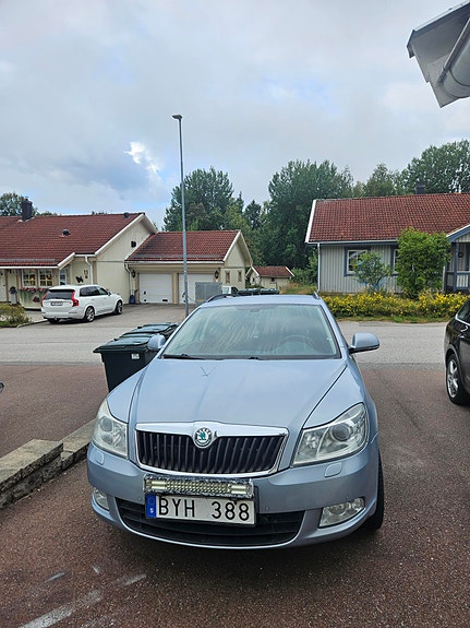 Skoda Octavia 3 of 5