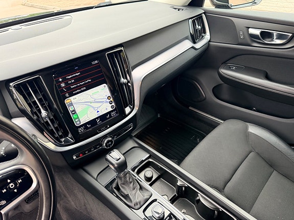 Volvo V60 21 of 28
