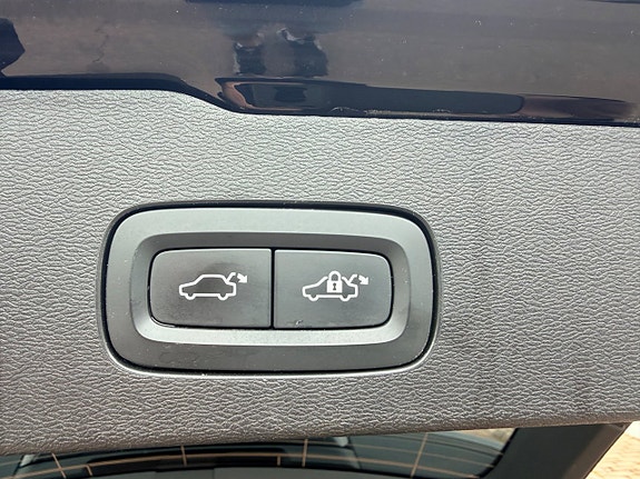 Volvo V60 14 of 28