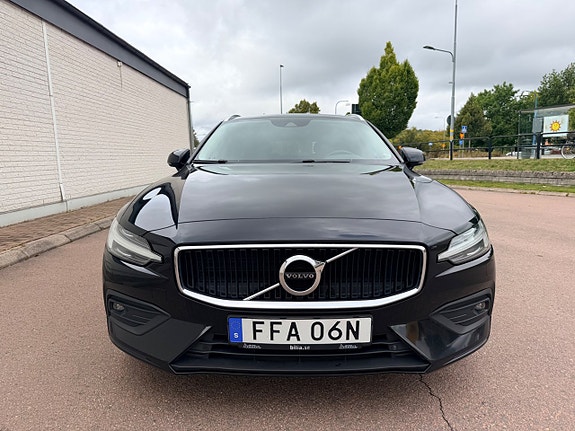 Volvo V60 7 of 28