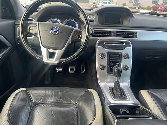 Volvo V70 6 of 14