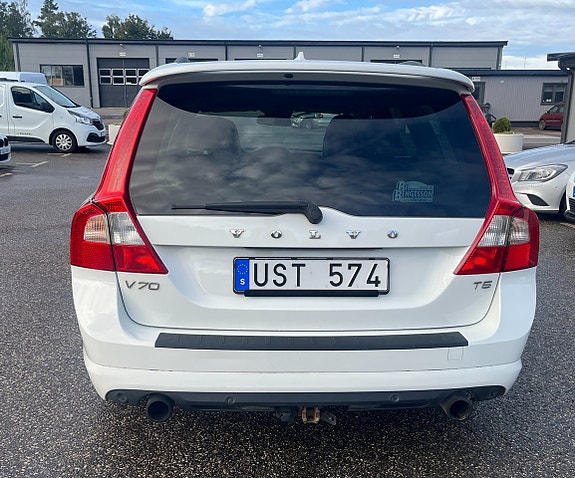 Volvo V70 5 of 14
