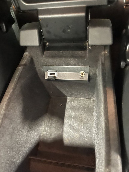 Volvo V70 11 of 14