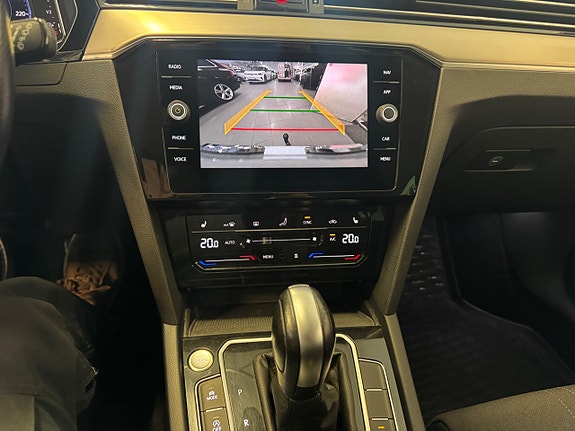 Volkswagen Passat Alltrack 9 of 12