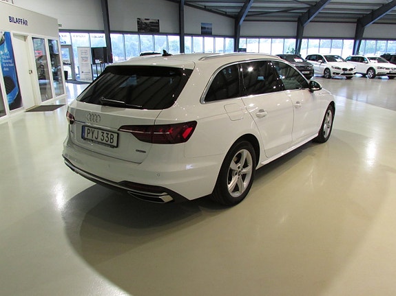 Audi A4 5 of 21
