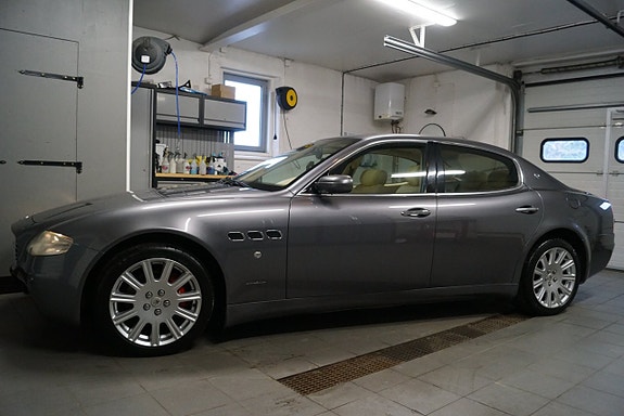 Maserati Quattroporte 5 of 15