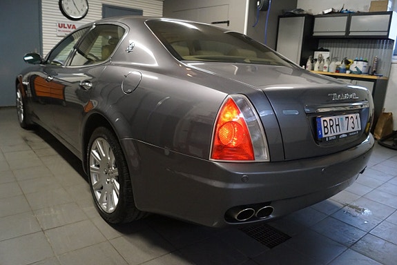 Maserati Quattroporte 3 of 15