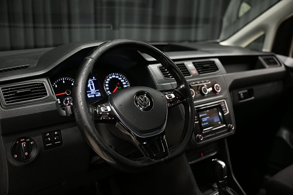 Volkswagen Caddy Maxi 17 of 25