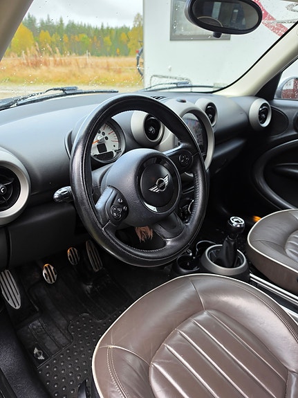 MINI Countryman Cooper SD 5 of 12