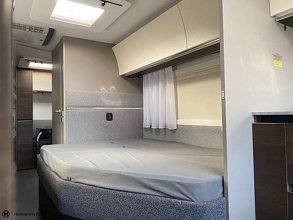 Adria Alpina 763 UK 9 of 12