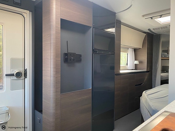 Adria Alpina 763 UK 10 of 12