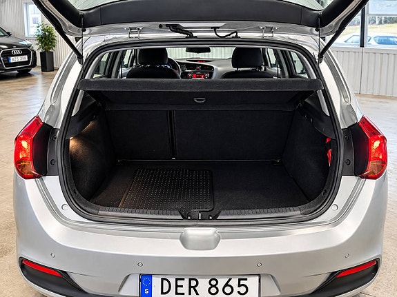 Kia Ceed 6 of 10