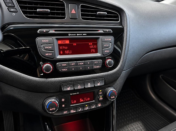 Kia Ceed 8 of 10