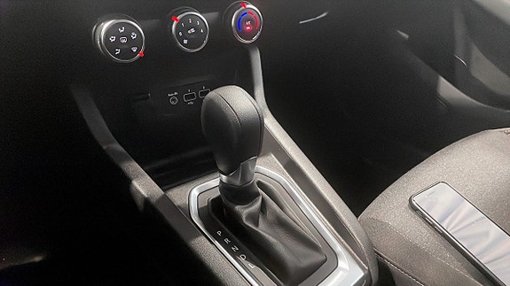Renault Clio 20 of 22