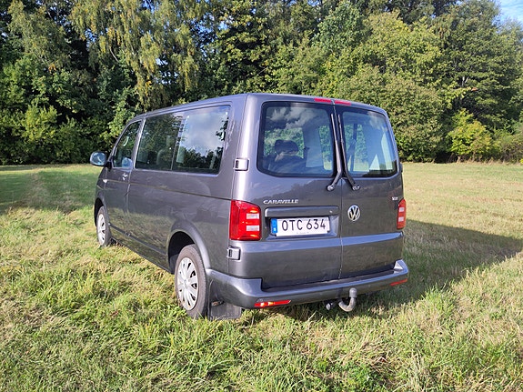 Volkswagen Caravelle 3 of 5