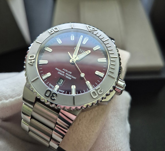 Product image 1 of 6