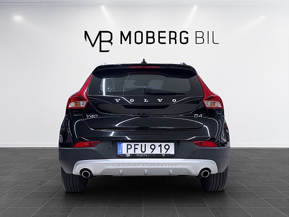 Volvo V40 Cross Country 5 of 14