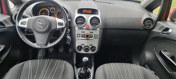 Opel Corsa 7 of 13