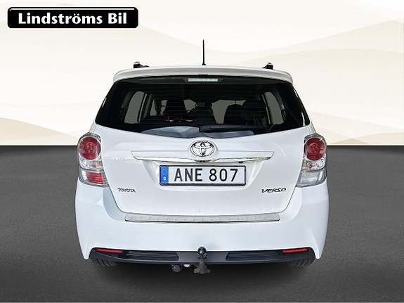 Toyota Verso 5 of 16