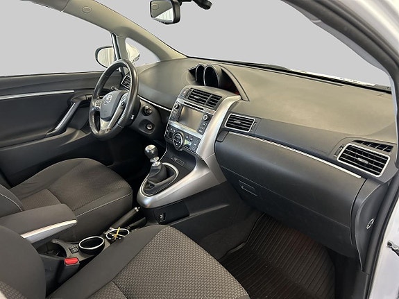 Toyota Verso 7 of 16
