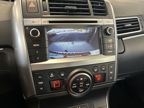 Toyota Verso 14 of 16