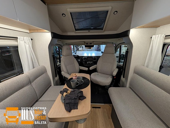 Pilote P720 FGJ 140hk Automat Adaptiv 200Ah Lith 210WSolc Vinterpaket 9 of 22