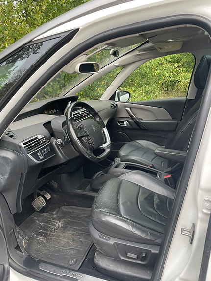 Citroen Grand C4 Picasso 9 of 11