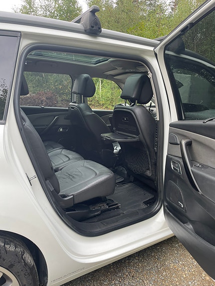 Citroen Grand C4 Picasso 5 of 11