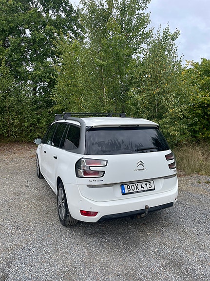 Citroen Grand C4 Picasso 2 of 11