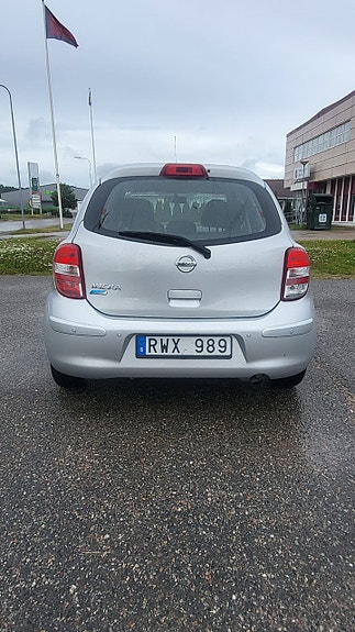 Nissan Micra 5 of 8