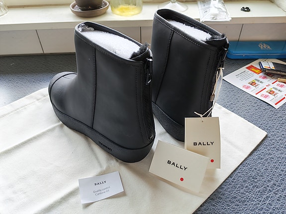 Product image 1 of 10