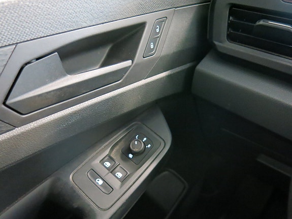 Volkswagen Caddy 14 of 27