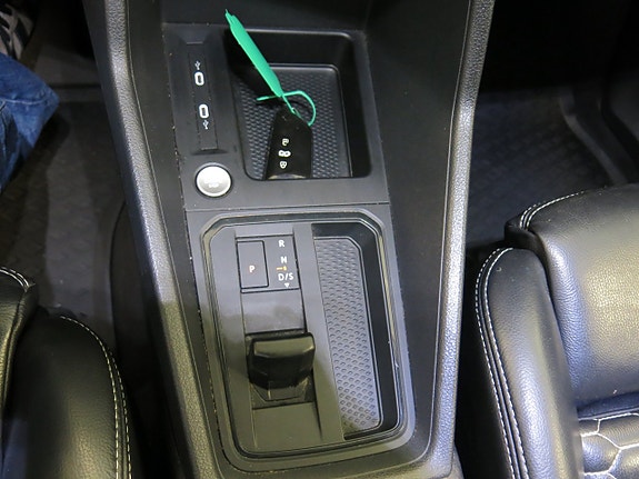 Volkswagen Caddy 13 of 27