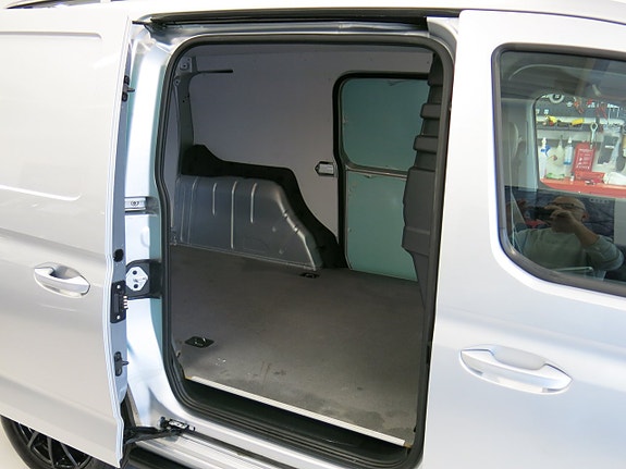 Volkswagen Caddy 7 of 27