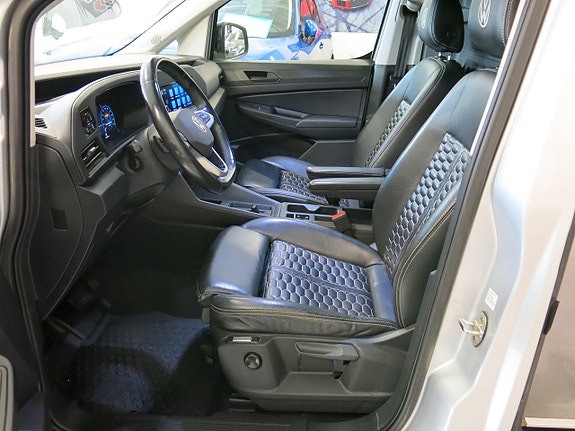 Volkswagen Caddy 10 of 27