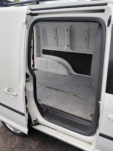 Volkswagen Caddy 9 of 9