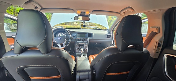 Volvo S60 10 of 16