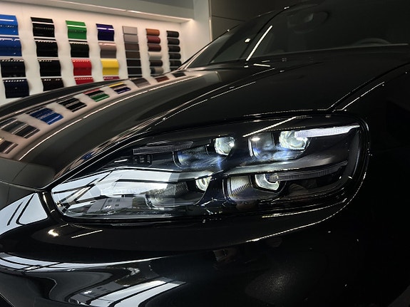 Porsche Cayenne Coupe 3 of 30