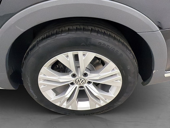 Volkswagen Passat Alltrack 29 of 30