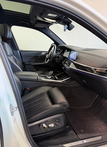 BMW X7 11 of 19