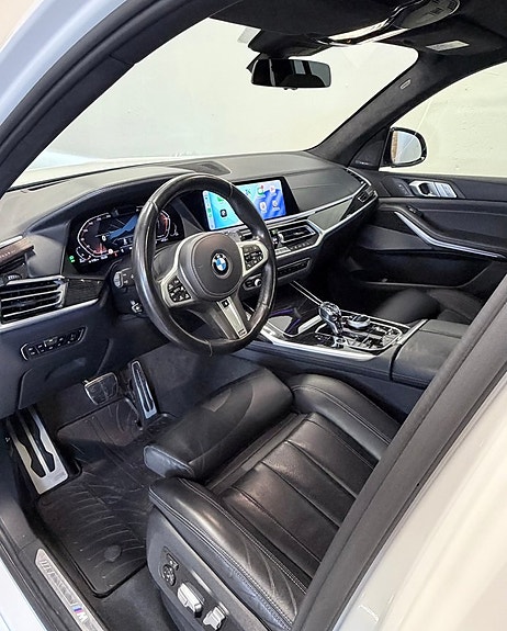 BMW X7 10 of 19
