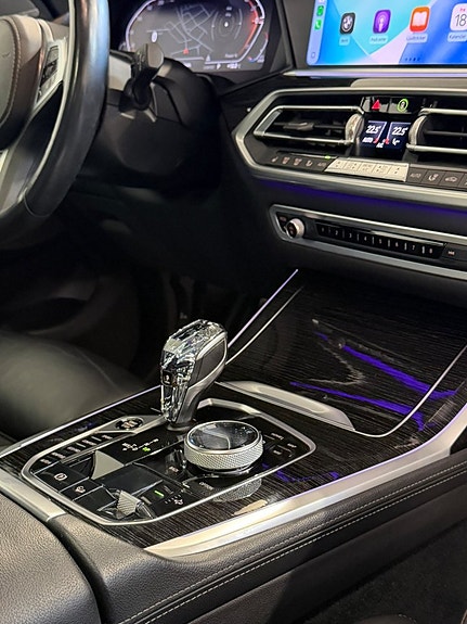 BMW X7 13 of 19