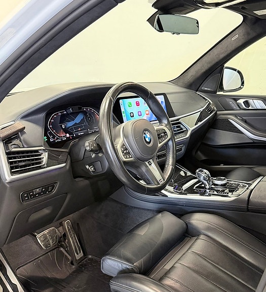 BMW X7 7 of 19