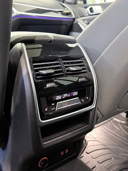 BMW X7 16 of 19