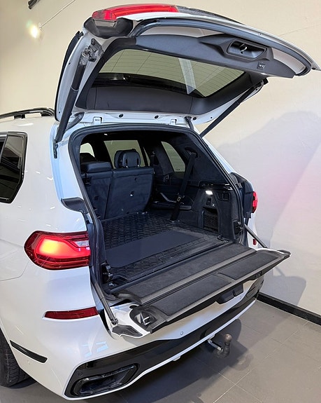 BMW X7 18 of 19