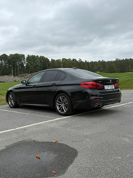 BMW 520d 4 of 11